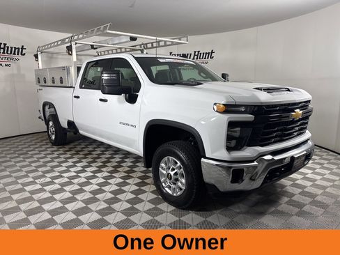 Used 2025 Chevrolet Silverado 2500 W/T w/ WT/CX Safety Package image 4