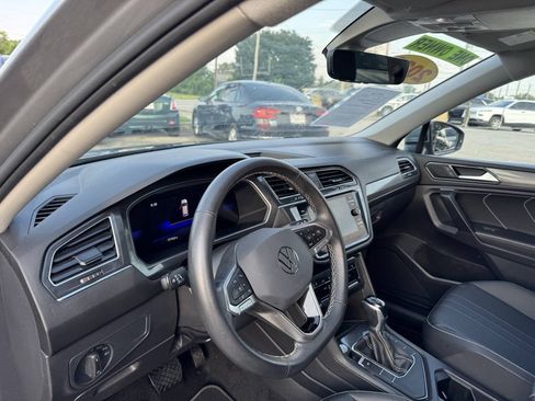 Used 2023 Volkswagen Tiguan SE FWD image 27