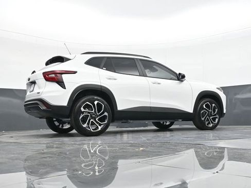 New 2026 Chevrolet Trax RS w/ Sunroof Package image 47