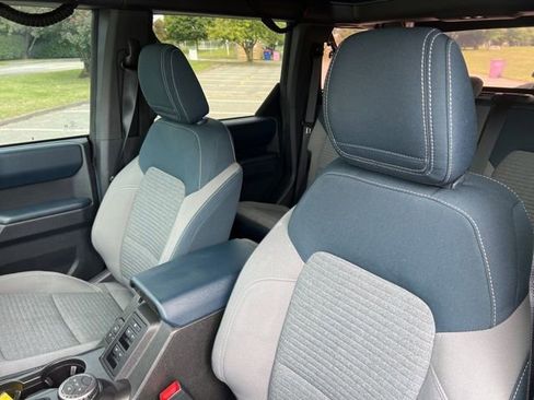 Used 2022 Ford Bronco Outer Banks image 18