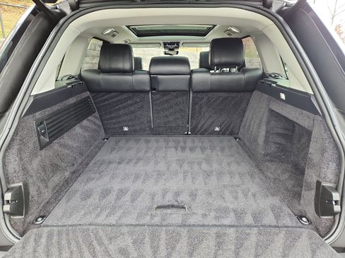 Used 2017 Land Rover Range Rover HSE image 13