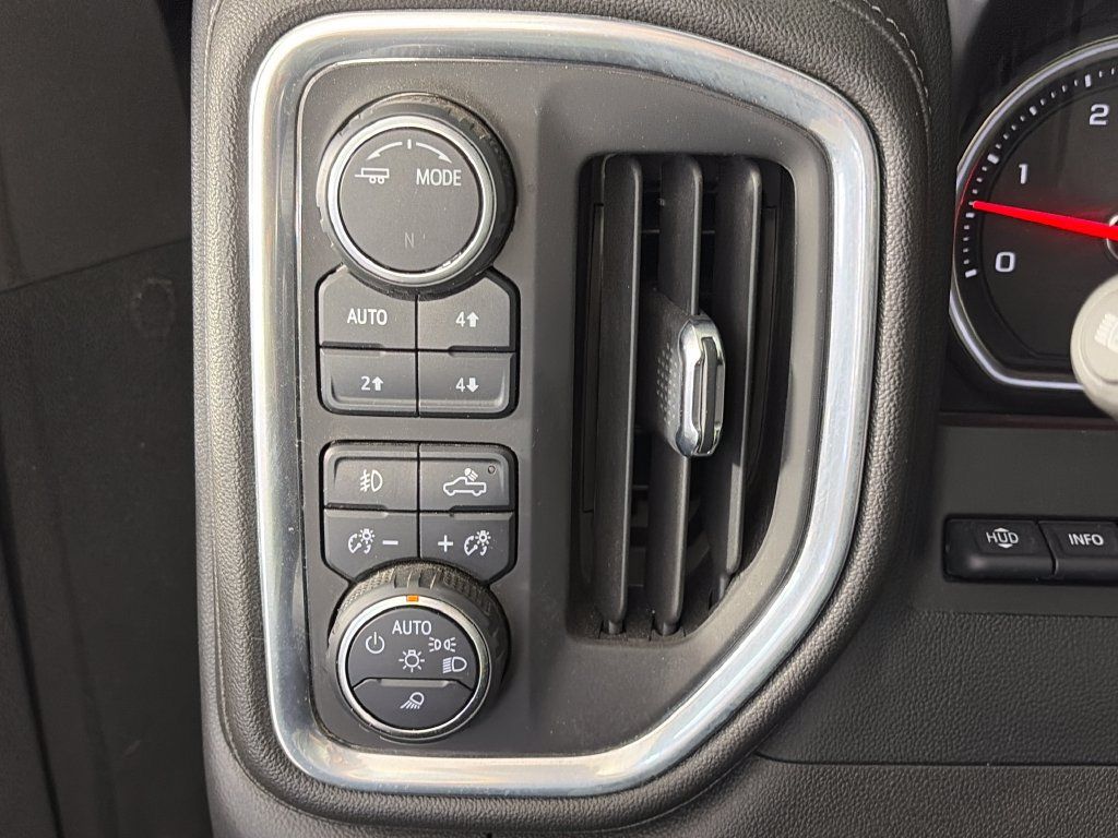 Used 2022 Chevrolet Silverado 3500 High Country AWD/4WD image 24