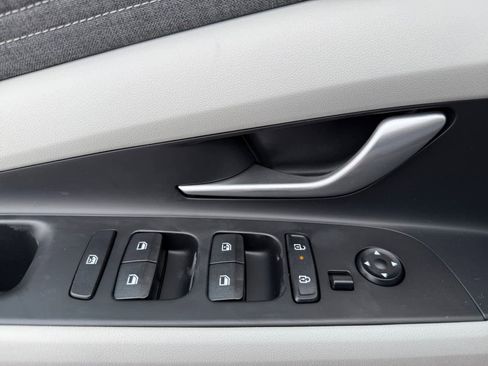 New 2026 Hyundai Elantra Limited image 24