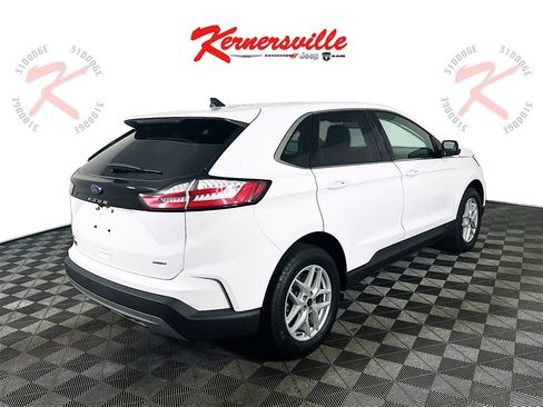 Used 2024 Ford Edge SEL image 7