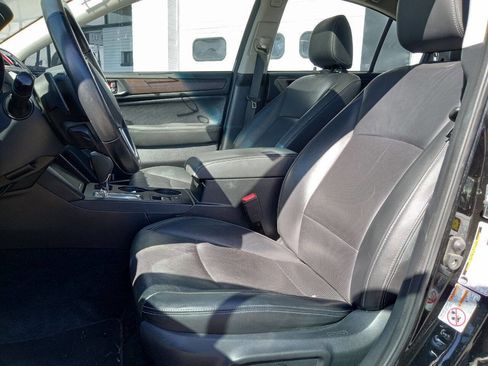Used 2015 Subaru Legacy 2.5i Limited image 9