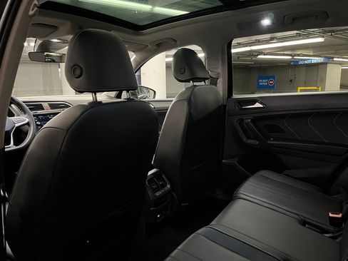 Used 2024 Volkswagen Tiguan SE w/ Panoramic Sunroof Package AWD/4WD image 23