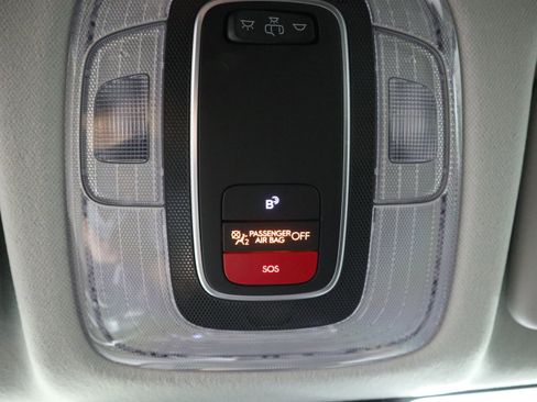 Used 2025 Hyundai Kona SEL AWD/4WD image 36