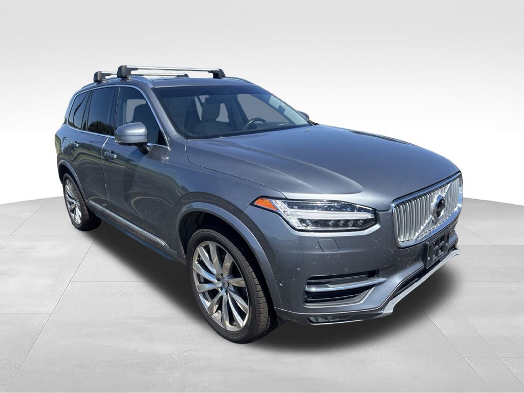 Used 2016 Volvo XC90 T6 Inscription w/ Vision Package AWD/4WD image 3