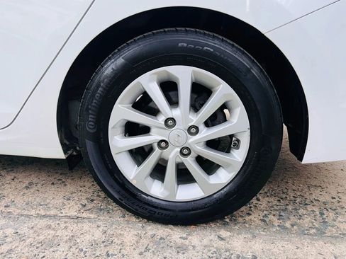 Used 2019 Hyundai Accent SEL image 38