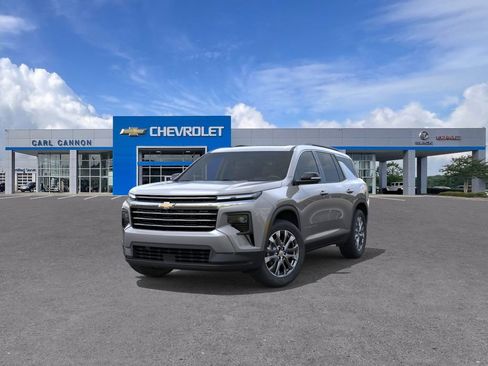 New 2026 Chevrolet Traverse LT image 8