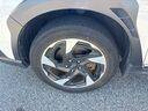 Used 2024 Subaru Crosstrek 2.5i Limited AWD/4WD image 17