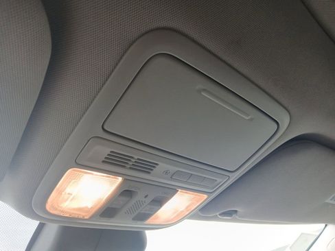 Used 2016 Honda Odyssey EX-L image 22