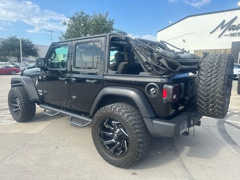 Used 2019 Jeep Wrangler Unlimited Sport S AWD/4WD image 2