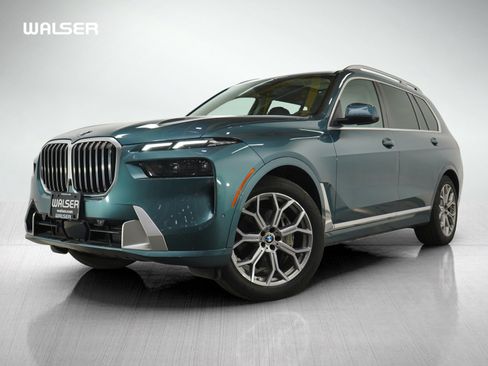 Used 2023 BMW X7 xDrive40i image 1