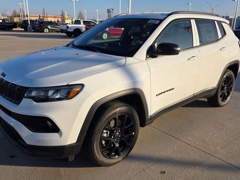 New 2026 Jeep Compass Latitude AWD/4WD image 1