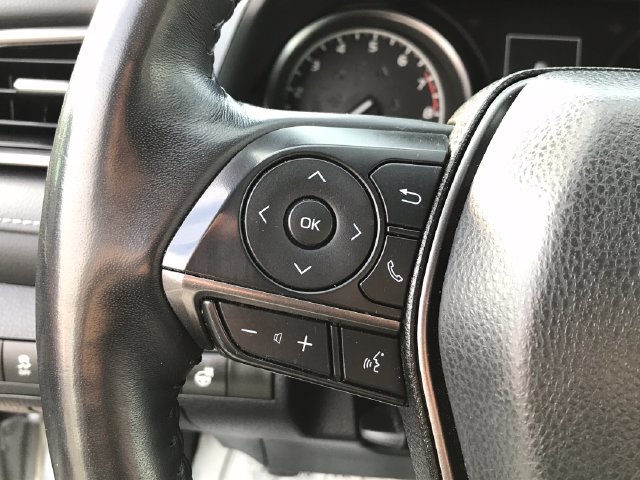 Used 2024 Toyota Camry SE FWD image 9
