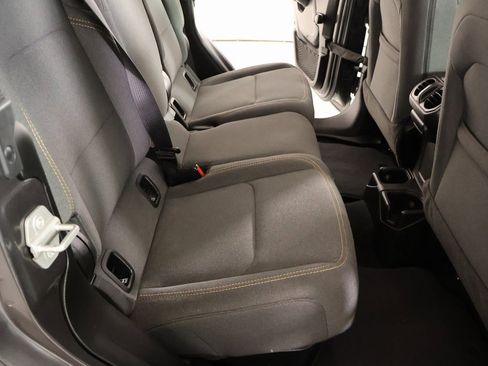 Used 2024 Jeep Gladiator Sport image 13