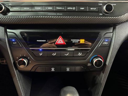 Used 2018 Hyundai Elantra Sport FWD image 28