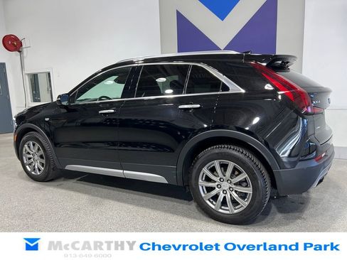 Used 2021 Cadillac XT4 Premium Luxury w/ Cold Weather Package AWD/4WD image 11