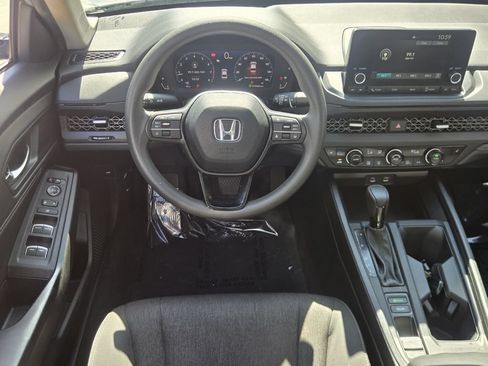 Certified 2025 Honda Accord SE image 13