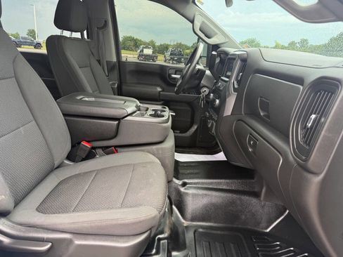 Used 2022 Chevrolet Silverado 2500 W/T w/ WT Convenience Package AWD/4WD image 37
