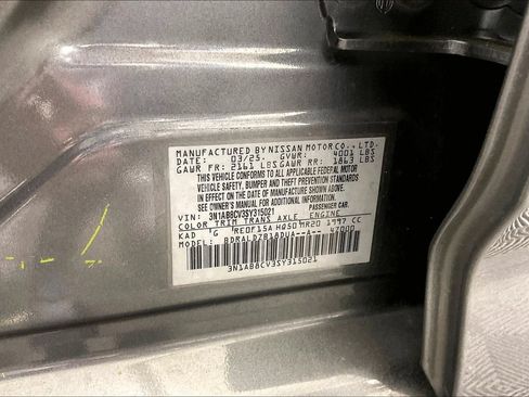 Used 2025 Nissan Sentra SV FWD image 43