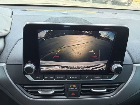 Certified 2024 Nissan Altima 2.5 SR image 13