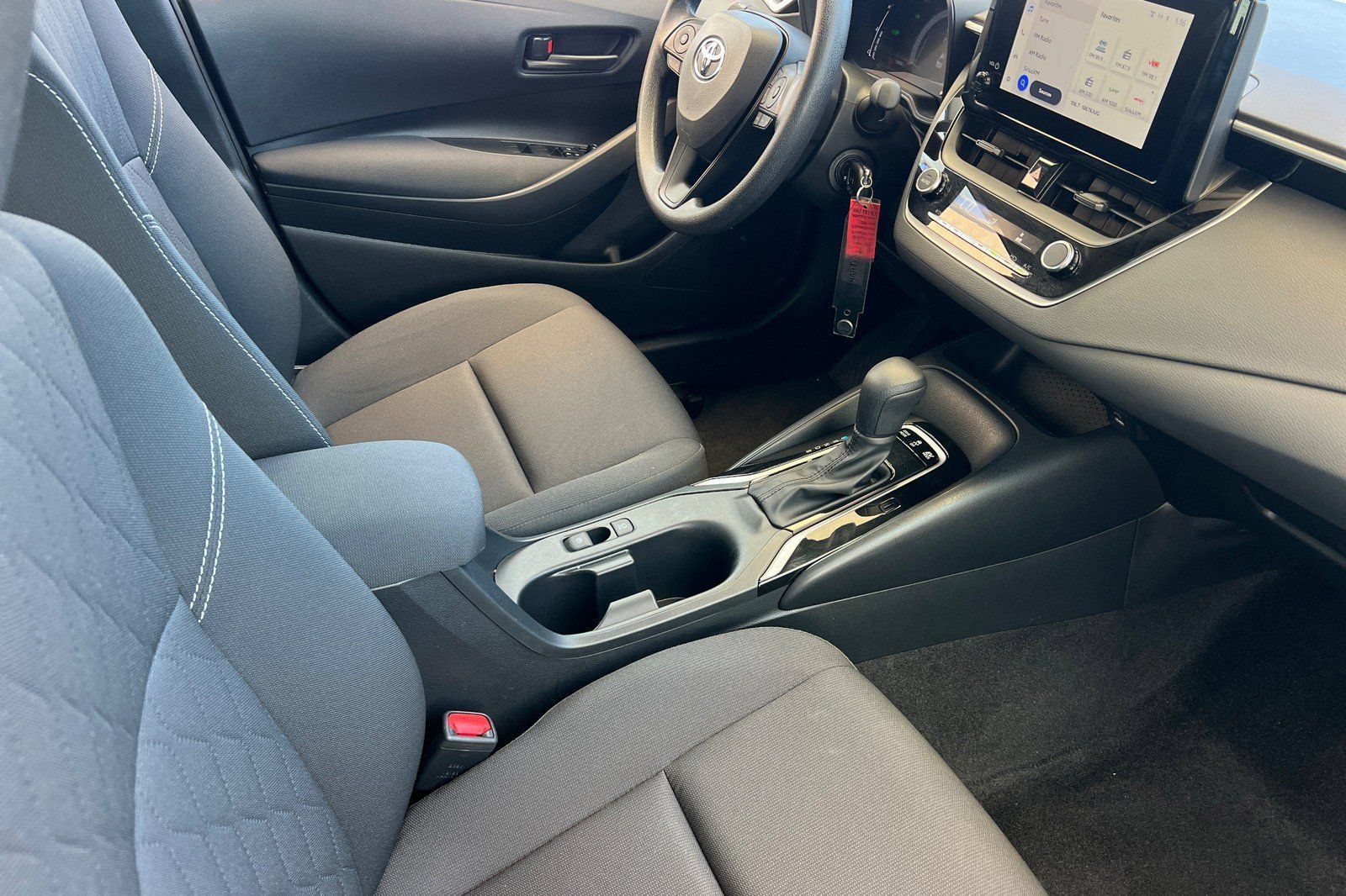 Used 2026 Toyota Corolla LE FWD image 20