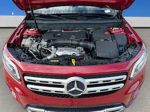 Used 2021 Mercedes-Benz GLB 250 image 28