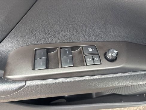 Used 2023 Toyota Camry SE w/ Cold Weather Package image 16