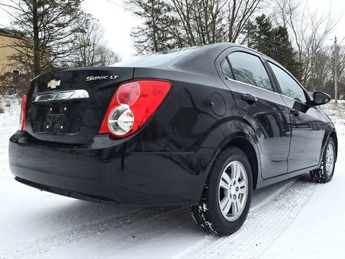 Used 2016 Chevrolet Sonic LT image 10
