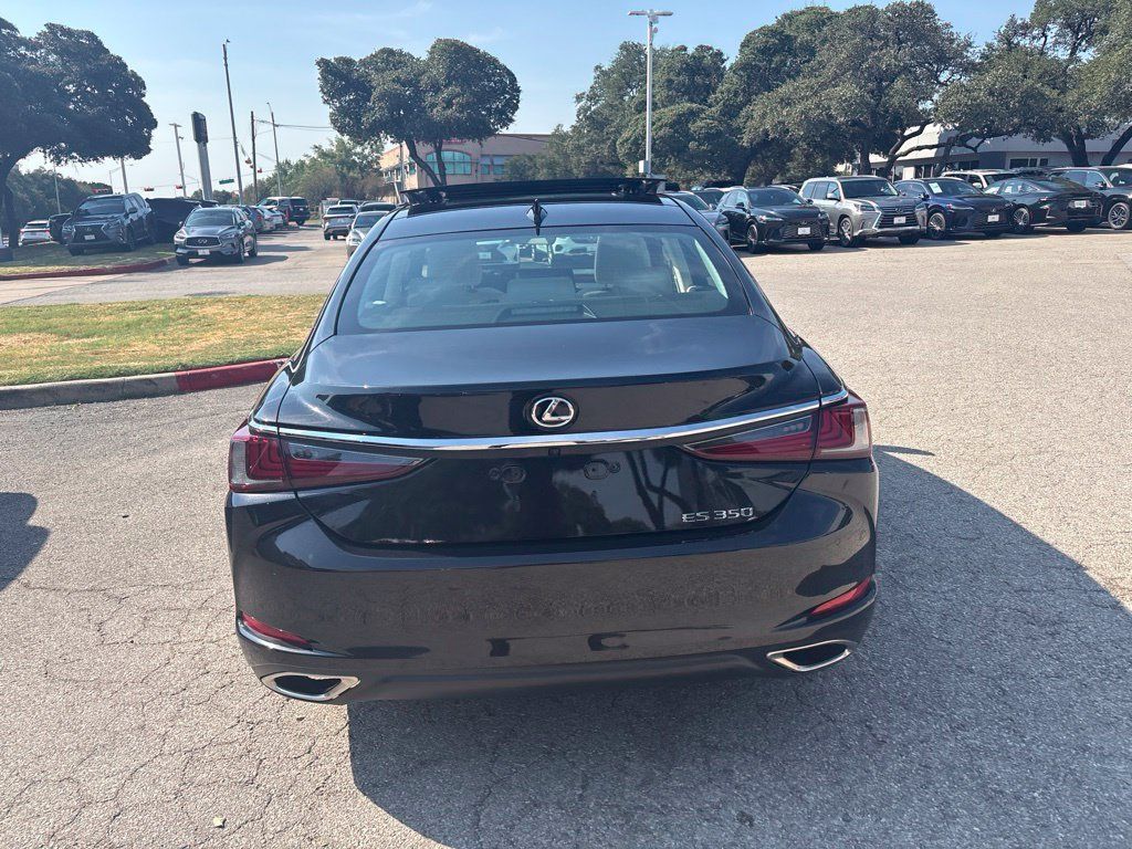 Used 2025 Lexus ES 350 w/ Premium Package FWD image 4