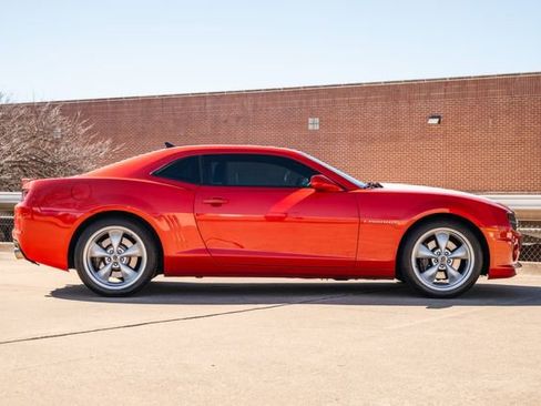 Used 2010 Chevrolet Camaro SS w/ RS Package image 13