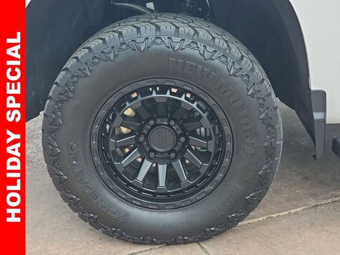 Used 2025 Chevrolet Silverado 1500 LT w/ Safety Package image 36