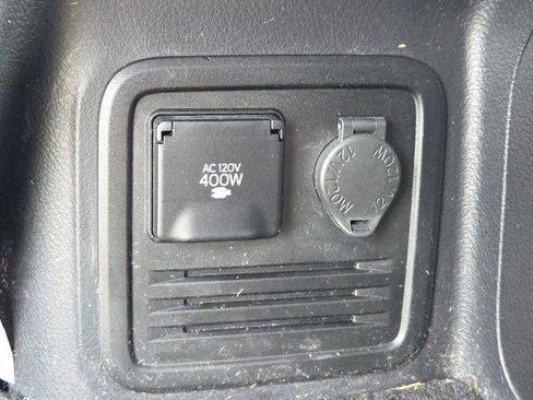 Used 2021 Toyota 4Runner SR5 AWD/4WD image 13
