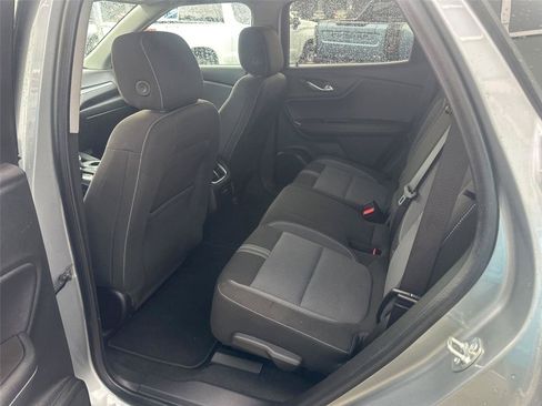 Used 2025 Chevrolet Blazer LT FWD image 17