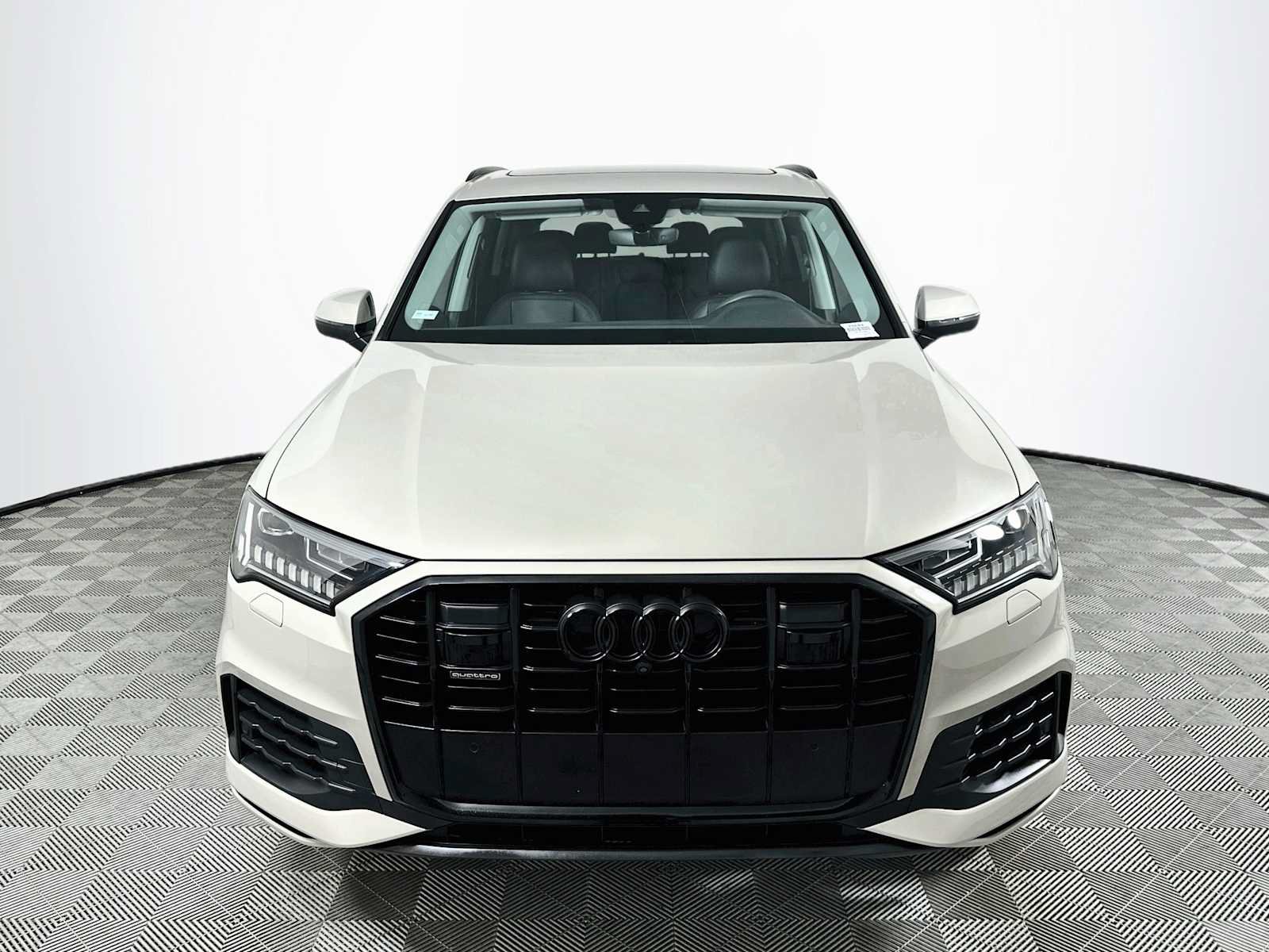 Certified 2023 Audi Q7 2.0T Premium Plus w/ Premium Plus Package AWD/4WD image 2