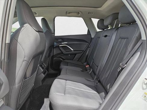 New 2025 Audi Q5 Premium Plus w/ Premium Plus image 14