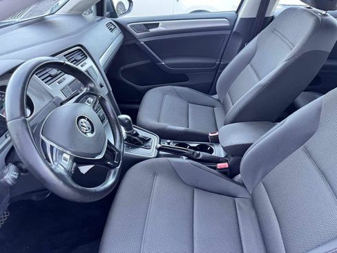 Used 2016 Volkswagen Golf S FWD image 35