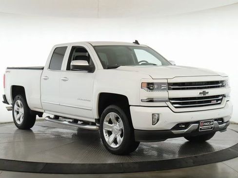Used 2018 Chevrolet Silverado 1500 LTZ Z71 w/ LTZ Plus Package AWD/4WD image 2