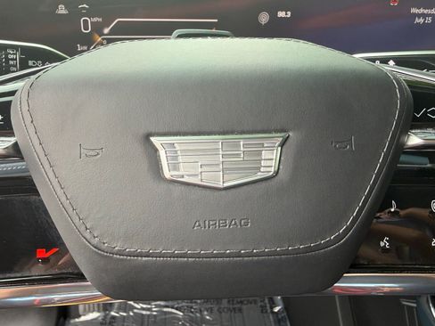 Used 2025 Cadillac Escalade IQ Luxury 2 w/ LPO, Premium Carpet Package AWD/4WD image 37