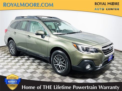 Used 2018 Subaru Outback 3.6R Limited image 1