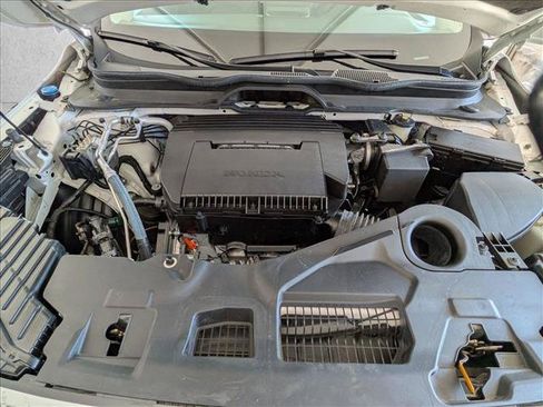 Used 2025 Honda Pilot Touring image 24