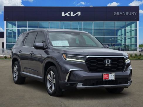 Used 2023 Honda Pilot EX-L image 3