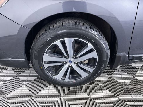 Used 2018 Subaru Outback 3.6R Limited AWD/4WD image 27