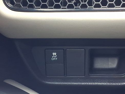 Used 2023 Honda HR-V EX-L image 27