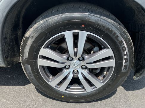 Used 2018 Honda Pilot EX image 9