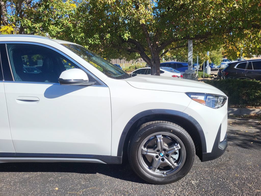 Used 2026 BMW X1 xDrive28i w/ Convenience Package AWD/4WD image 9