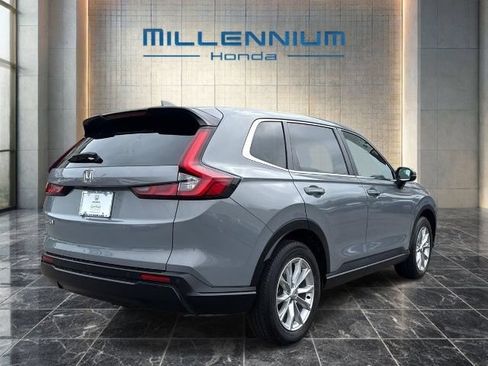 Used 2024 Honda CR-V EX-L image 5