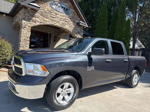 Used 2021 RAM 1500 Tradesman w/ Chrome Appearance Group AWD/4WD image 3